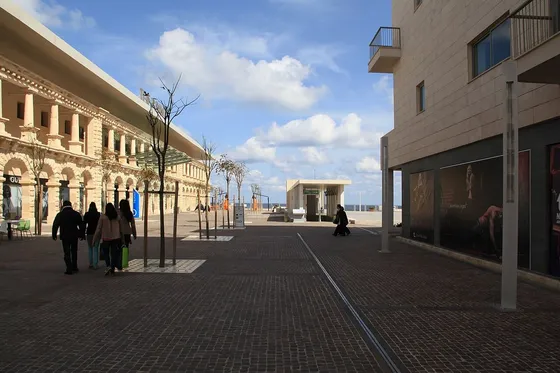 The Point Shopping Mall, Sliema