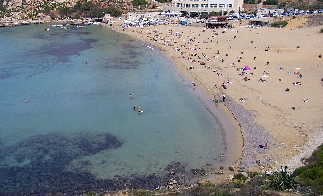 Golden Bay, Malta